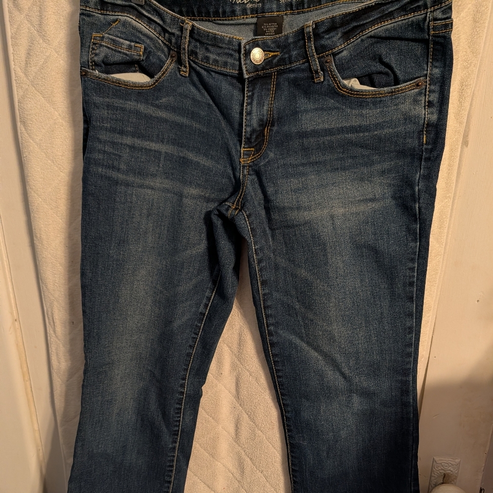 Dark Wash Straight Leg Women's Jeans